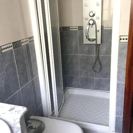 Lägenhet With 3 Bedrooms In With Balcony And Wifi
