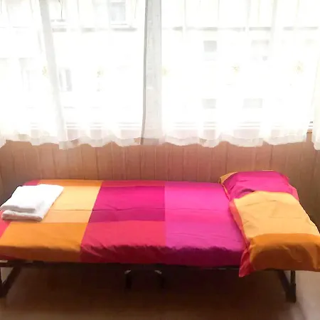 Lägenhet With 3 Bedrooms In With Balcony And Wifi